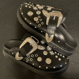 Punk Rock Vintage Cutout Rivets PU Mule Slippers